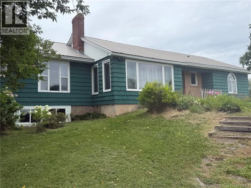 4519 Route 106, Petitcodiac, New Brunswick, E4Z6E9, Petitcodiac, New Brunswick — photo 1 of 5