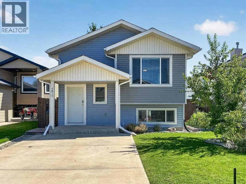 4813 7 Street, Coalhurst, Alberta, T0L0V0, Coalhurst, Alberta — photo 1 of 5