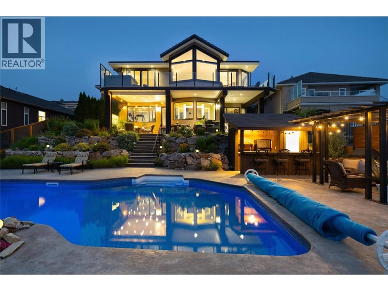 10 Bayview Heights, Coldstream, British Columbia, V1B2B9, Coldstream, British Columbia — photo 1 of 5