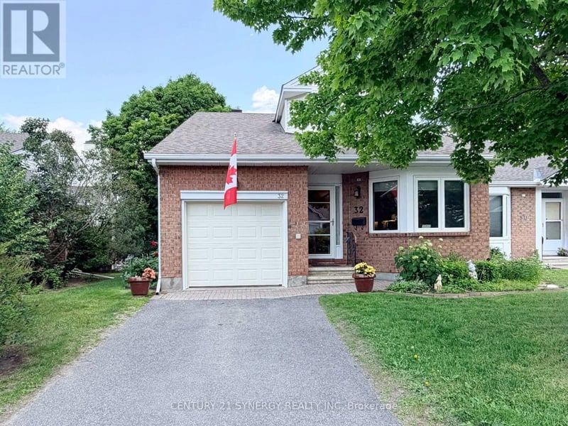 #16 32 Innesbrook Court, Ottawa, Ontario, K2S1C7, Ottawa, Ontario — photo 1 of 5