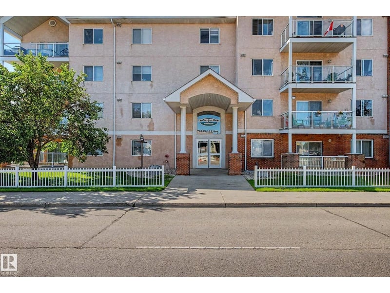 #203 8119 112 AV NW, Edmonton, Alberta, T5B0G1, Edmonton, Alberta — photo 1 of 5