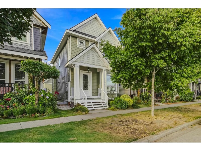 13045 59 Avenue, Surrey, British Columbia, V3X0G5, Surrey, British Columbia — photo 1 of 5