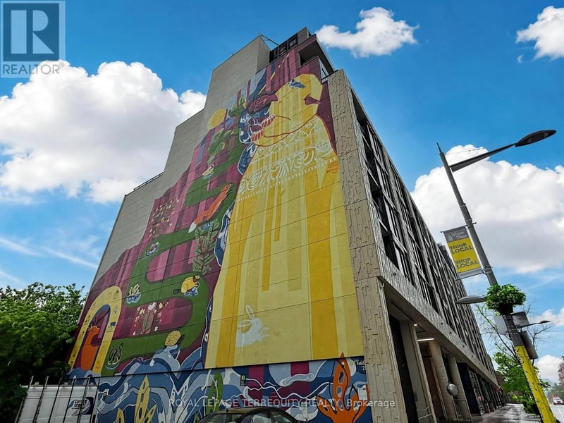 #612 840 St Clair Avenue West, Toronto (Oakwood Village), Ontario, M6C0A4, Toronto (Oakwood Village), Ontario — photo 1 of 5