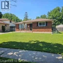 65 WINDING Way, Brantford, Ontario, N3R3S4, Brantford, Ontario — photo 1 of 5