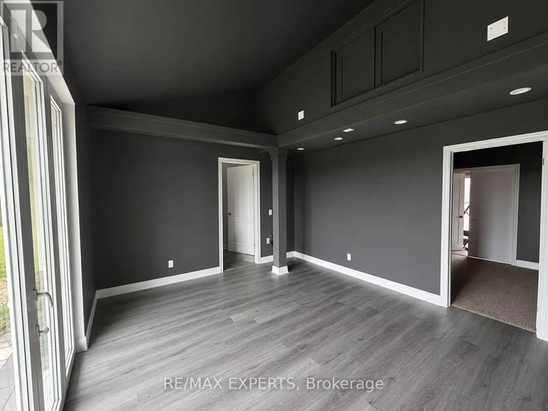 4509/B 10 sideroad Road, Bradford West Gwillimbury, Ontario, L0L1R0, Bradford West Gwillimbury, Ontario — photo 1 of 5