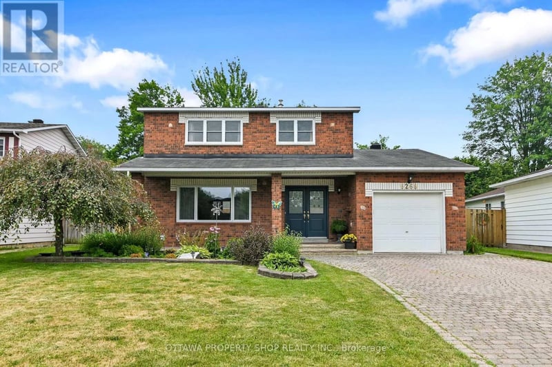 6268 Steamer Lane, Ottawa, Ontario, K1C1C9, Ottawa, Ontario — photo 1 of 5