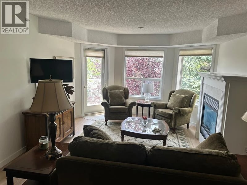 1818 Simcoe Boulevard Southwest, Calgary, Alberta, T3H3L9, Calgary, Alberta — photo 1 of 5
