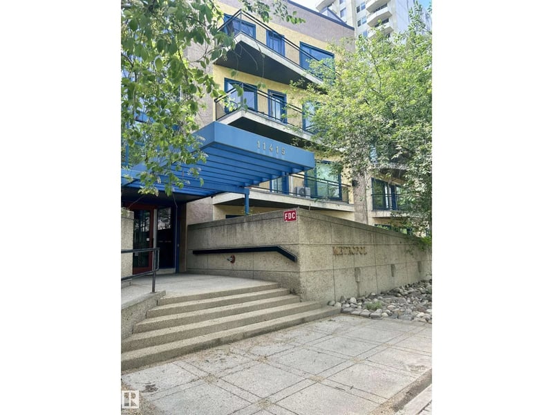 #206 11415 100 AV NW, Edmonton, Alberta, T5K0J5, Edmonton, Alberta — photo 1 of 5