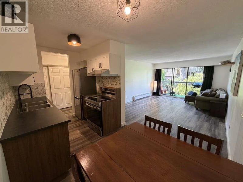 #208 1045 HOWIE Avenue, Coquitlam, British Columbia, V3J1T5, Coquitlam, British Columbia — photo 1 of 5