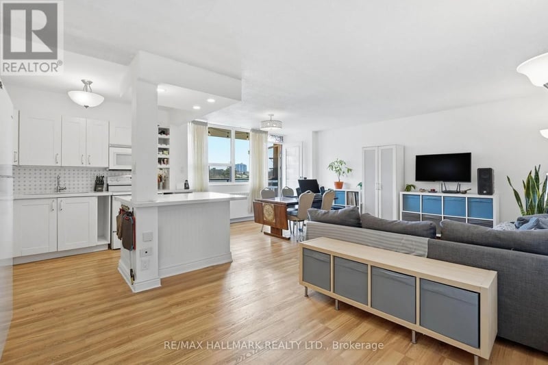 #503 180 Markham Road, Toronto (Scarborough Village), Ontario, M1M2Z9, Toronto (Scarborough Village), Ontario — photo 1 of 5