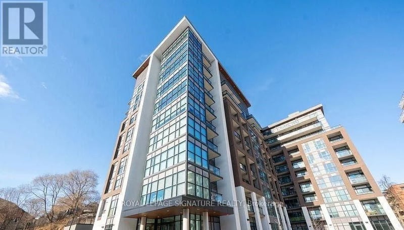 #208 25 Neighbourhood Lane, Toronto (Stonegate-Queensway), Ontario, M8Y0C4, Toronto (Stonegate-Queensway), Ontario — photo 1 of 5