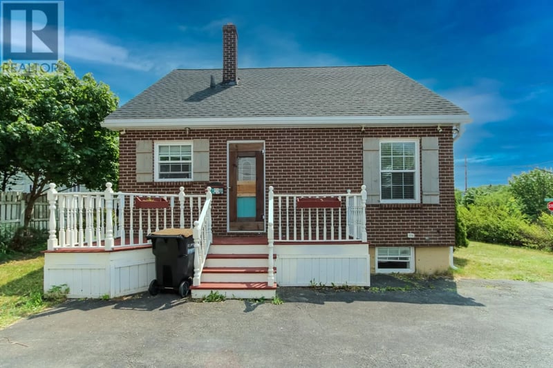 16 McNaughton Drive, St. Johns, Newfoundland & Labrador, A1A2E3, St. Johns, Newfoundland & Labrador — photo 1 of 5