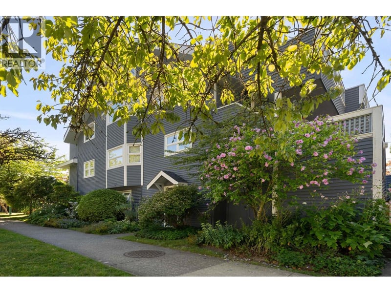 3085 MAPLE Street, Vancouver, British Columbia, V6J4W7, Vancouver, British Columbia — photo 1 of 5
