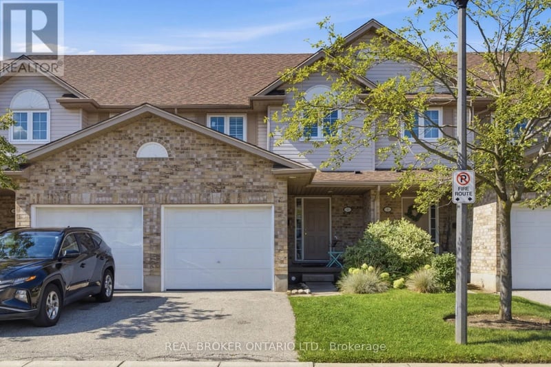 #5 31 Schroder Crescent, Guelph (Grange Road), Ontario, N1E7M6, Guelph (Grange Road), Ontario — photo 1 of 5