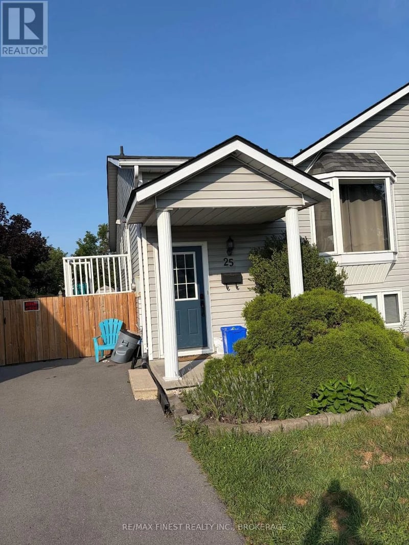 25 Clifford Street, Loyalist (Amherstview), Ontario, K7N1Y6, Loyalist (Amherstview), Ontario — photo 1 of 5