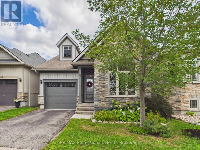 35 Canterbury Circle, Orillia, Ontario, L3V0C9, Orillia, Ontario — photo 1 of 5