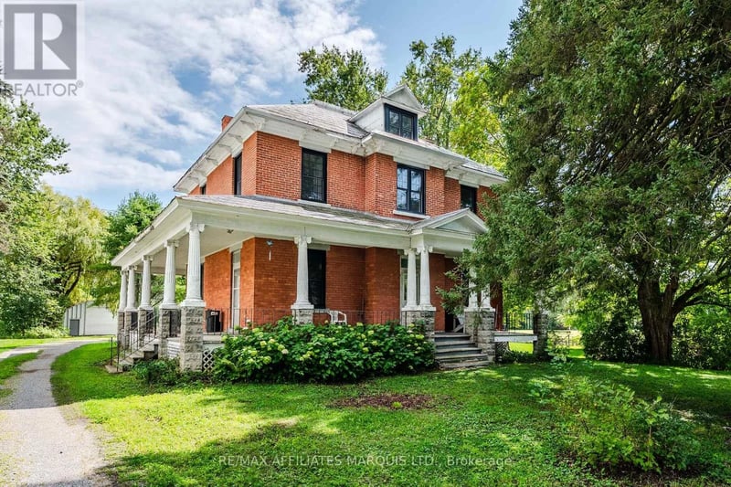 19084 Kenyon Concession Rd 5 Road, North Glengarry, Ontario, K0C1A0, North Glengarry, Ontario — photo 1 of 5