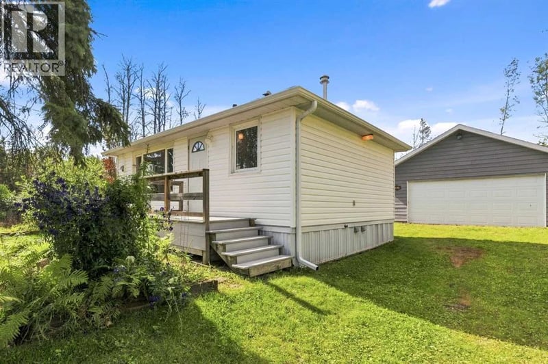 164 Crescent Drive, Thunder Lake, Alberta, T7N1N3, Thunder Lake, Alberta — photo 1 of 5