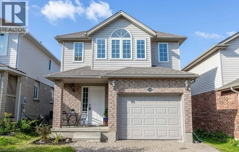 679 KARLSFELD Road, Waterloo, Ontario, N2T2V3, Waterloo, Ontario — photo 1 of 5