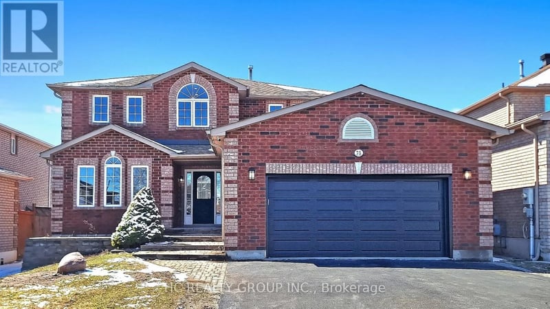 75 Ambler Bay, Barrie (Georgian Drive), Ontario, L4M7A6, Barrie (Georgian Drive), Ontario — photo 1 of 5