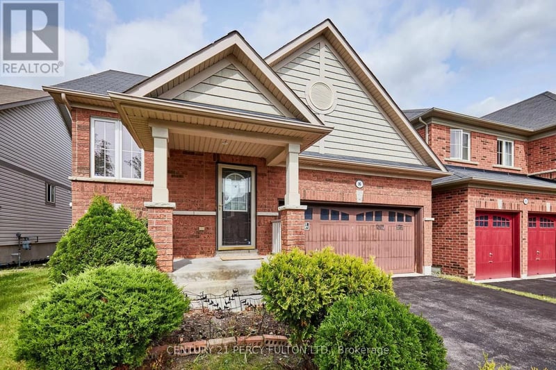 8 Knowles Street, Ajax (Central East), Ontario, L1Z0J5, Ajax (Central East), Ontario — photo 1 of 5