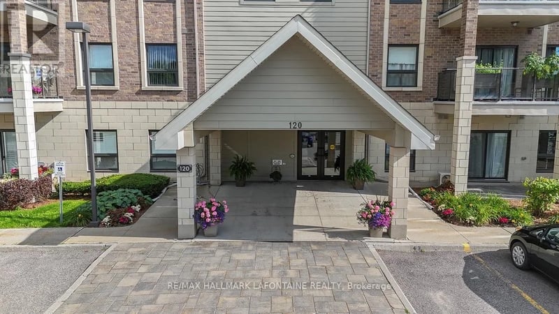 #114 120 Prestige Circle, Ottawa, Ontario, K4A1B4, Ottawa, Ontario — photo 1 of 5