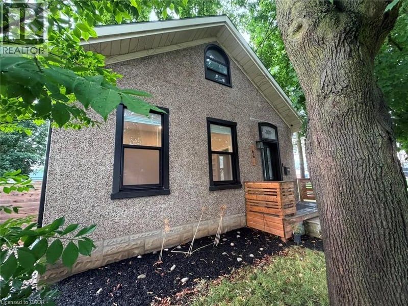 66 WILLIAM Street, Paris, Ontario, N3L1L6, Paris, Ontario — photo 1 of 5