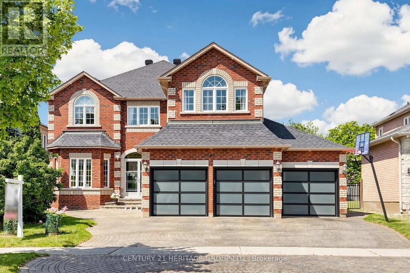 4 Mumberson Court, Markham (Cachet), Ontario, L6C1Y4, Markham (Cachet), Ontario — photo 1 of 5