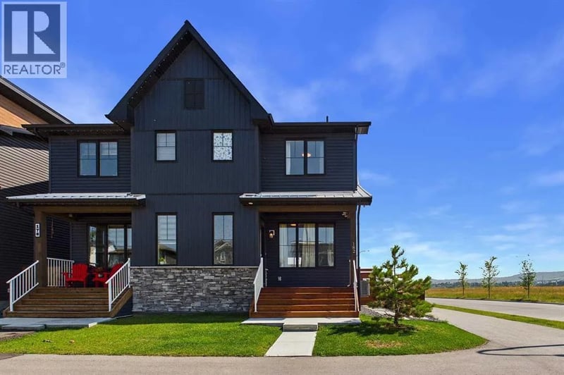 182 Rowley Gate Northwest, Calgary, Alberta, T3L0H7, Calgary, Alberta — photo 1 of 5