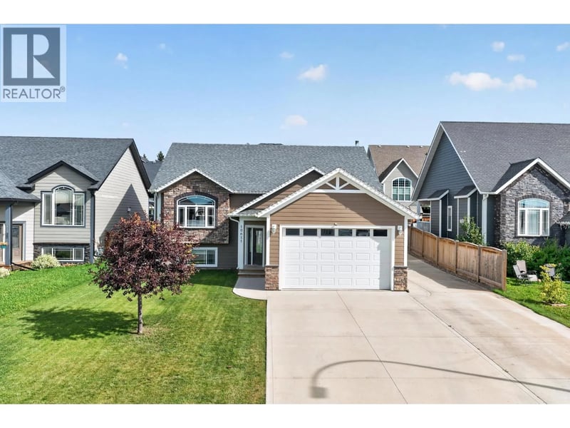 10611 109 Street, Fort St. John, British Columbia, V1J0J3, Fort St. John, British Columbia — photo 1 of 5