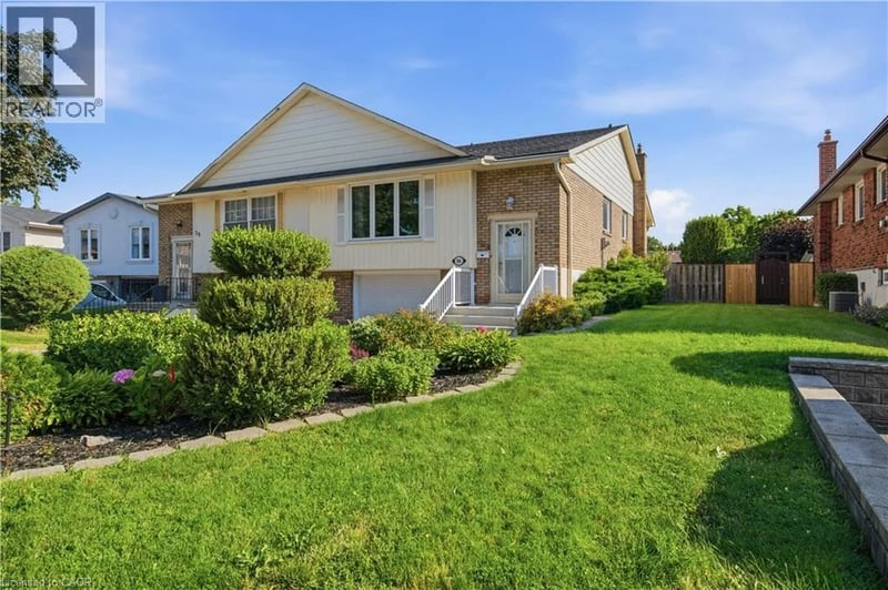 56 BROOKSTREAM Court, Hamilton, Ontario, L8K6J2, Hamilton, Ontario — photo 1 of 5