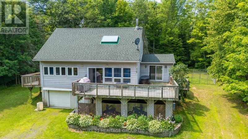 15 Maple View Court, Addington Highlands (Addington Highlands), Ontario, K0H1K0, Addington Highlands (Addington Highlands), Ontario — photo 1 of 5