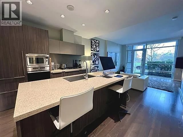 1618 COLUMBIA Street, Vancouver, British Columbia, V5Y0B6, Vancouver, British Columbia — photo 1 of 5