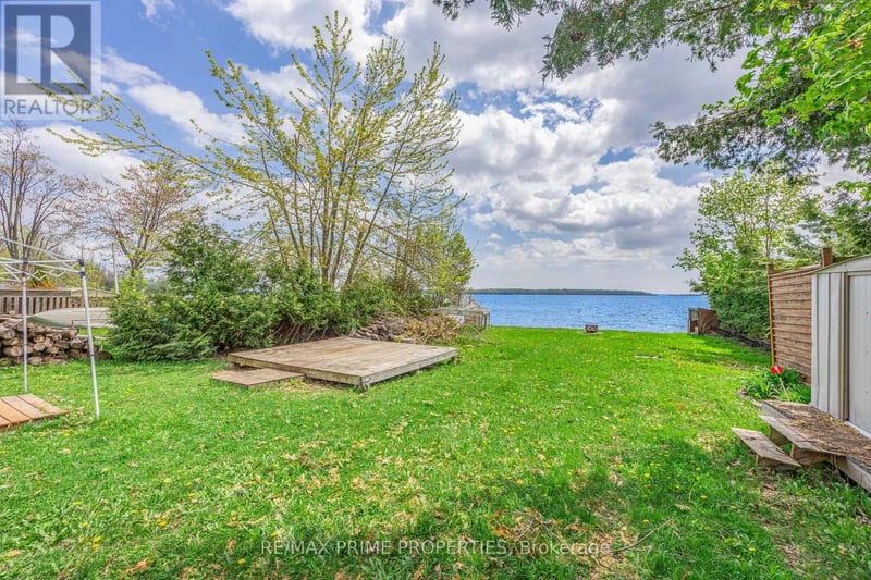 1947 Woods Bay Road, Severn, Ontario, L3V6H3, Severn, Ontario — photo 1 of 5