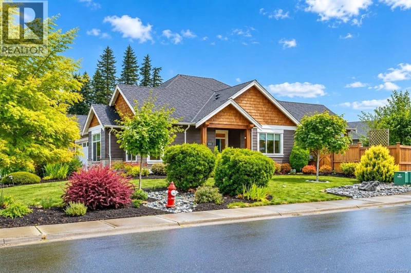 630 Ashcroft Place, Parksville, British Columbia, V9P0E1, Parksville, British Columbia — photo 1 of 5