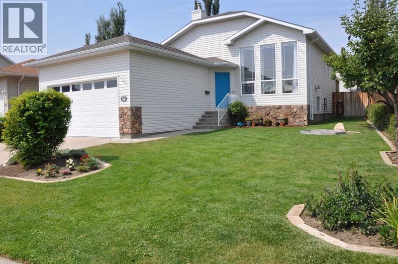 47 riverbrook Close West, Lethbridge, Alberta, T1J0J5, Lethbridge, Alberta — photo 1 of 5