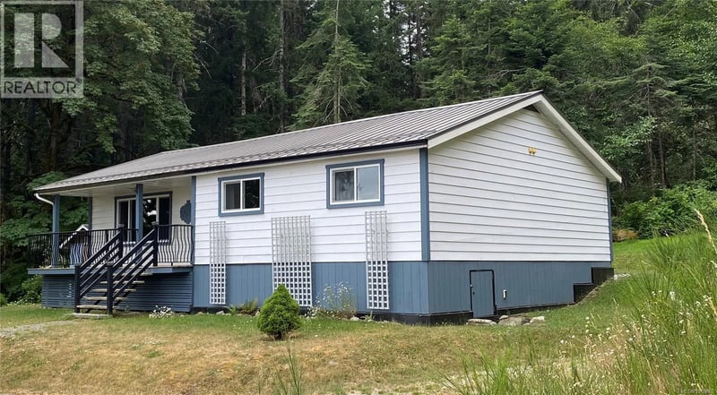 241 Aust Way, Salt Spring, British Columbia, V8K2B2, Salt Spring, British Columbia — photo 1 of 5