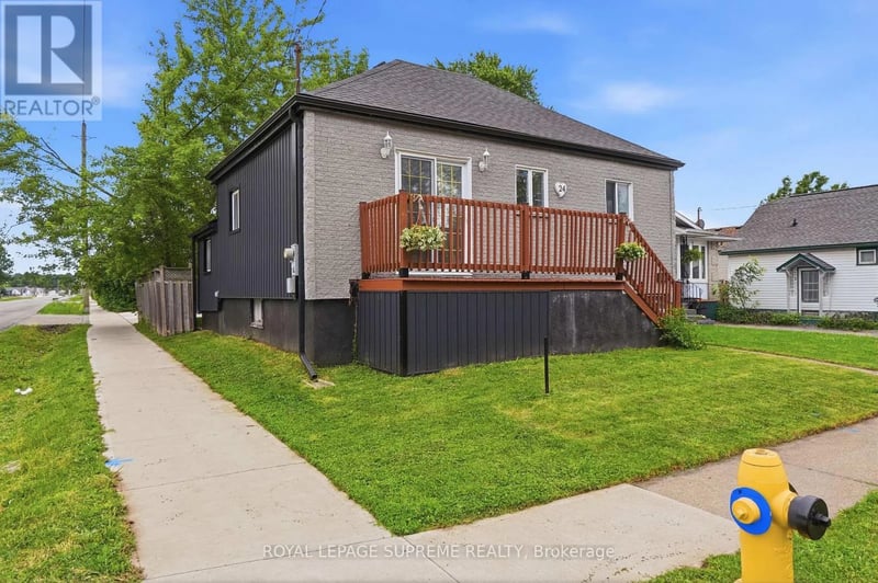 24 Alexandra Boulevard, St. Catharines (Secord Woods), Ontario, L2P1J7, St. Catharines (Secord Woods), Ontario — photo 1 of 5