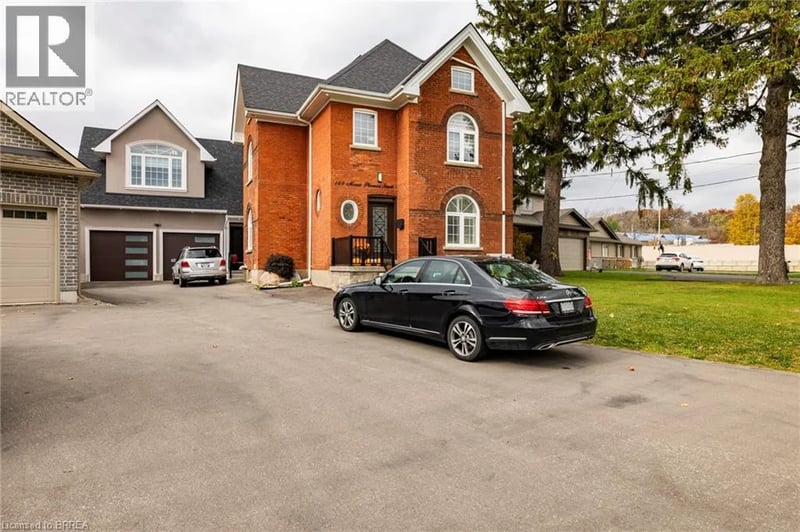 169 MOUNT PLEASANT Street, Brantford, Ontario, N3T1T6, Brantford, Ontario — photo 1 of 5