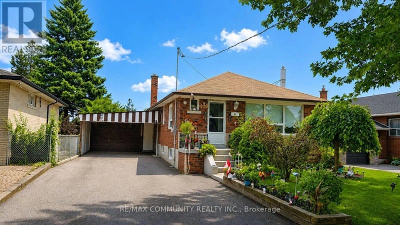#BSMT 51 Sharbot Avenue, Toronto (Woburn), Ontario, M1H1Z2, Toronto (Woburn), Ontario — photo 1 of 5