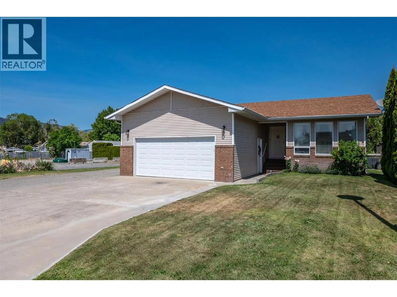 44 Bayview Crescent, Osoyoos, British Columbia, V0H1V6, Osoyoos, British Columbia — photo 1 of 5