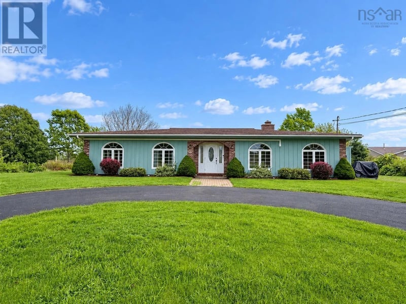 687 Coxheath Road, Sydney, Nova Scotia, B1L1B5, Sydney, Nova Scotia — photo 1 of 5
