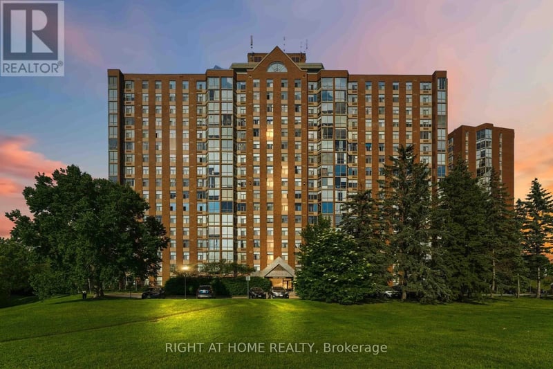 #911 2759 Carousel Crescent, Ottawa, Ontario, K1T2N5, Ottawa, Ontario — photo 1 of 5