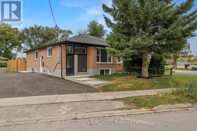 #MAIN 63 Walter Avenue, Newmarket (Bristol-London), Ontario, L3Y2T4, Newmarket (Bristol-London), Ontario — photo 1 of 5