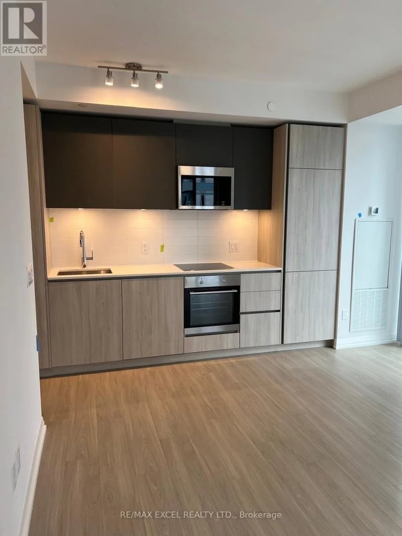 #4305 8 Widmer Street, Toronto (Waterfront Communities), Ontario, M5V0W6, Toronto (Waterfront Communities), Ontario — photo 1 of 5