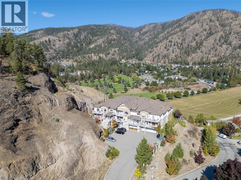 #203 2523 Shannon View Drive, West Kelowna, British Columbia, V4T2Z7, West Kelowna, British Columbia — photo 1 of 5