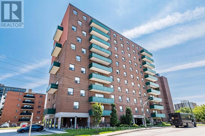 49 Queen Street, Mississauga (Port Credit), Ontario, L5G4N6, Mississauga (Port Credit), Ontario — photo 1 of 5