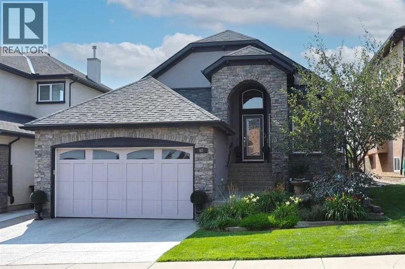 92 Sherwood Rise Northwest, Calgary, Alberta, T3R1P6, Calgary, Alberta — photo 1 of 5