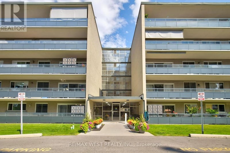 #103 510 Queenston Road, Hamilton (Corman), Ontario, L8K1J3, Hamilton (Corman), Ontario — photo 1 of 5