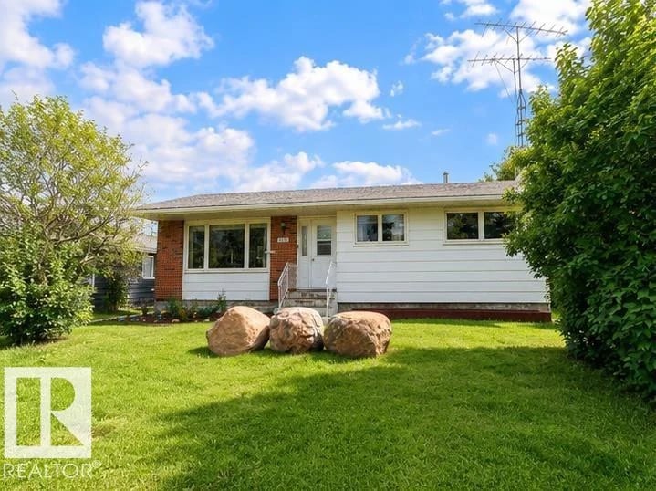 4506 47 AV, Bonnyville Town, Alberta, T9N1H2, Bonnyville Town, Alberta — photo 1 of 5